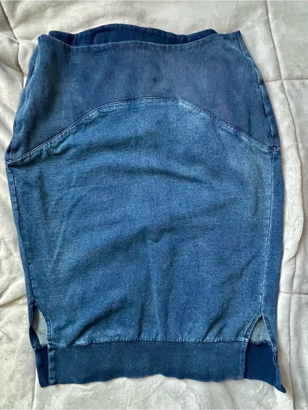 Stretch Denim Pencil Skirt in Dark Blue